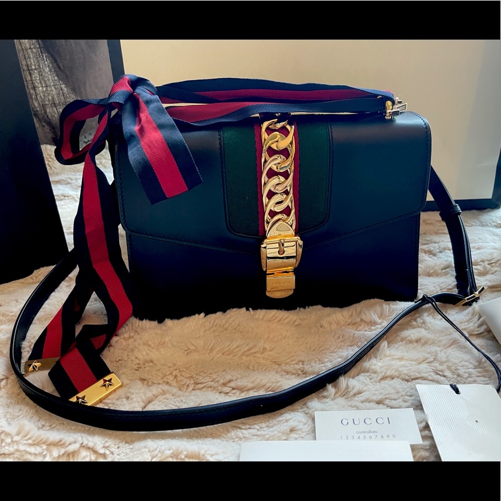 Authentic and Brand New Gucci Sylvie Black Leather Shoulder Bag